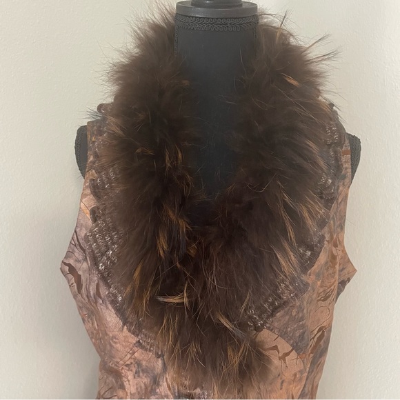 RARE VTG IDENTITY CLUB Camo Knit & FAUX Leather Feathers/Fur Sweater Vest - Picture 3 of 16